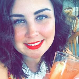 Meet your Posher, Caitlyn